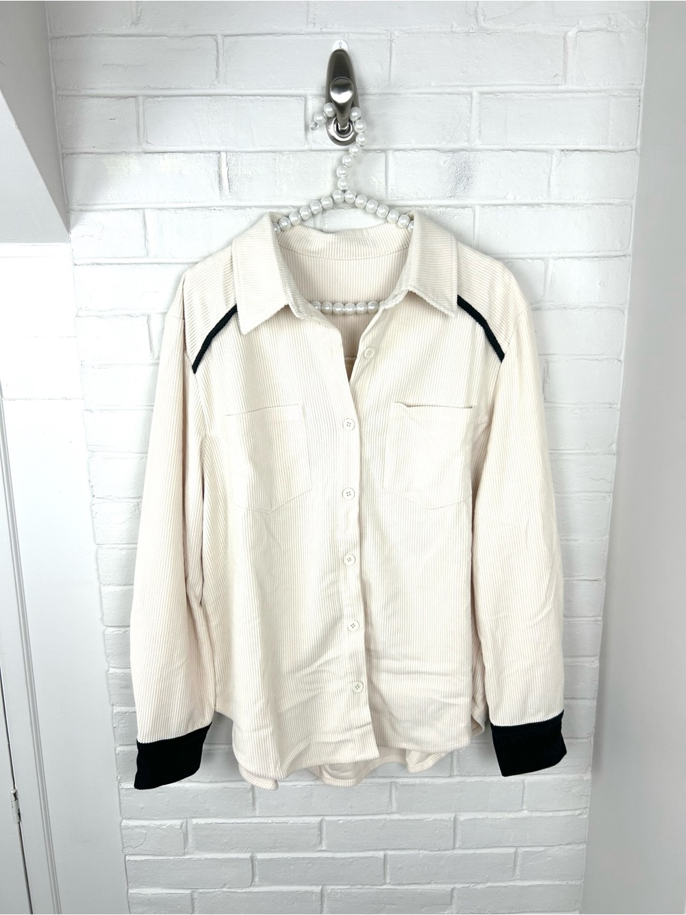 Amazon NWOT Cream White Ribbed Corduroy Shirt Size L